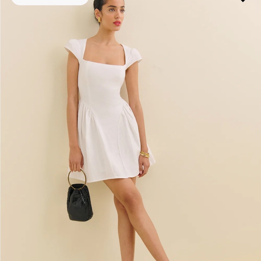 MOVING SALE 🚚 Reformation White Mini Dress